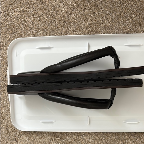 Zara Flat Leather Padded Strap Sandals - Picture 4 of 6